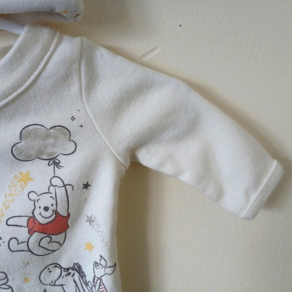 Disney Baby 2 Piece Set Winnie the Pooh Beanie & Noe Wrap Long Sleeve - Picture 5 of 11